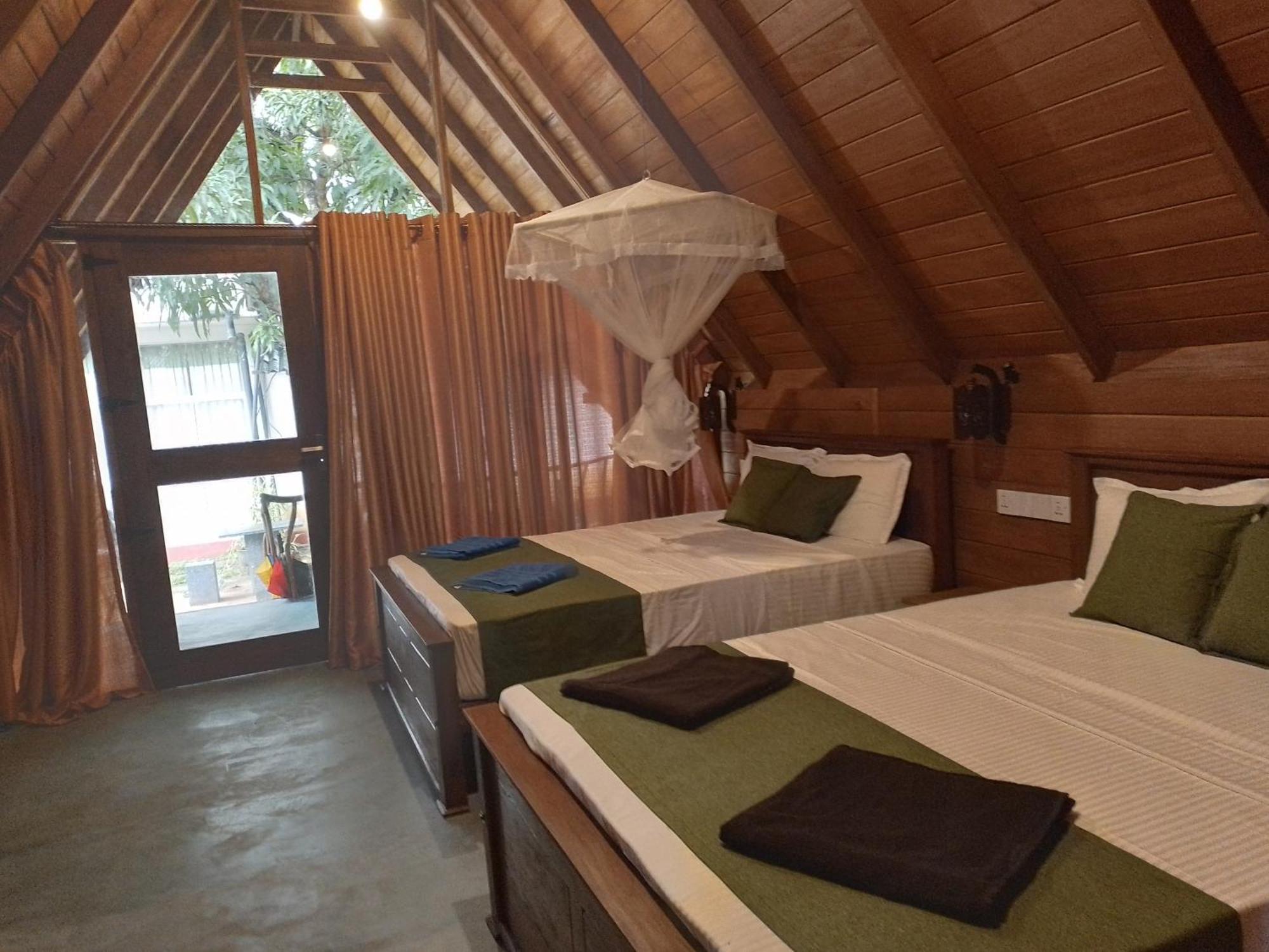 Habarana New Star Homestay Exteriör bild