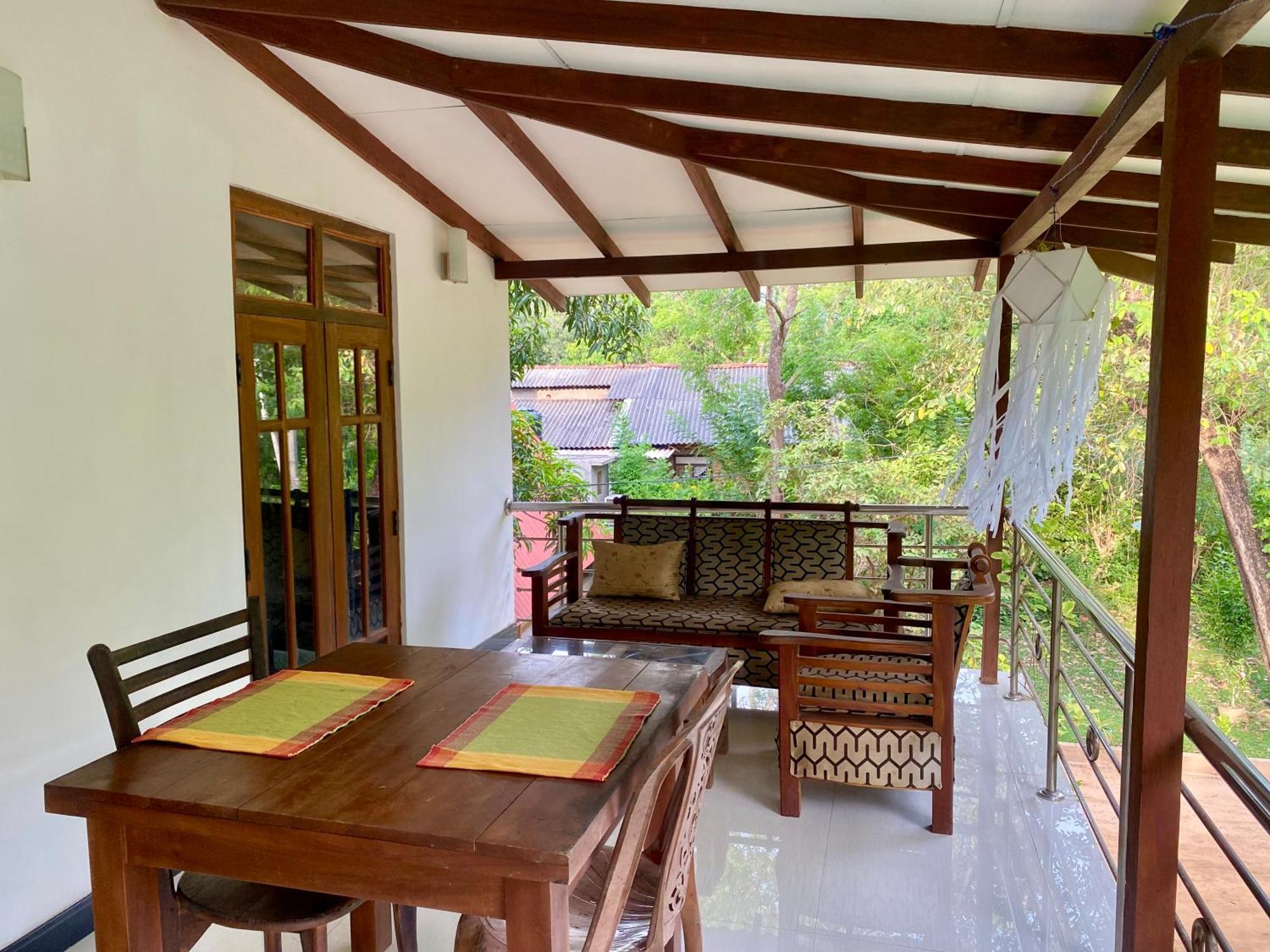 Habarana New Star Homestay Exteriör bild