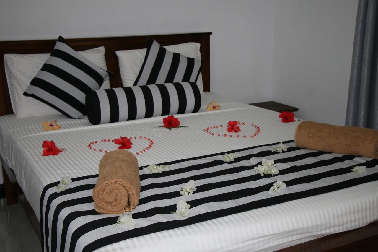Habarana New Star Homestay Exteriör bild