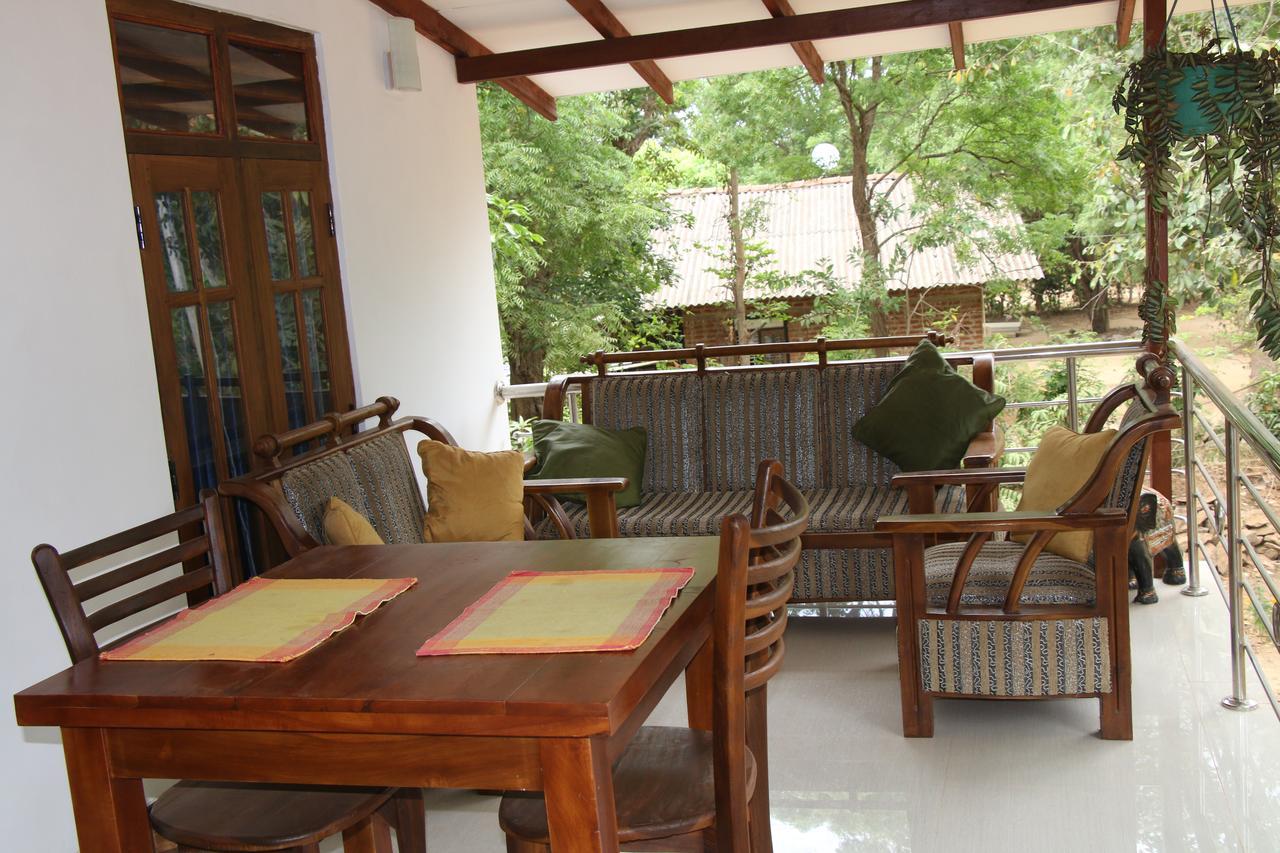 Habarana New Star Homestay Exteriör bild